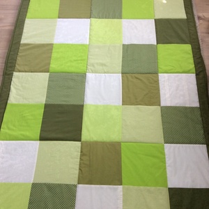 Zöld patchwork takaró, falvédő szettben - otthon & lakás - lakástextil - falvédő - Meska.hu