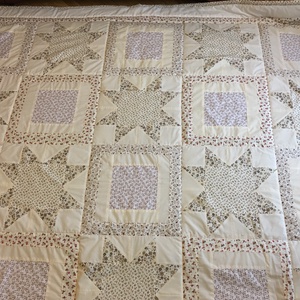 patchwork takaró csillag motívumokból pasztell kisvirágos  - otthon & életmód - lakástextil - ágytakaró - Meska.hu patchwork takaró csillag motívumokból pasztell kisvirágos  - otthon & életmód - lakástextil - ágytakaró - Meska.hu