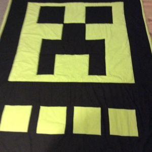 Minecraft Creeper patchwork falvédő, takaró, Otthon & Életmód, Babaszoba, gyerekszoba, Falvédő gyerekszobába, Varrás, Patchwork, foltvarrás, MESKA