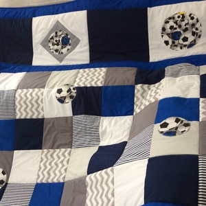 Kék kockás patchwork foci labdával falvédő, takaró szettben is rendelhető - otthon & lakás - lakástextil - falvédő - Meska.hu