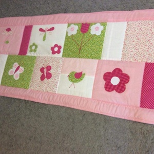 Patchwork falvédő rózsaszín-fehér-zöld pillangós, virágos - otthon & életmód - lakástextil - falvédő - Meska.hu