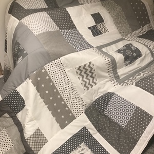 Crazy Patchwork takaró, szürke-fehér színekkel - otthon & életmód - lakástextil - ágytakaró - Meska.hu
