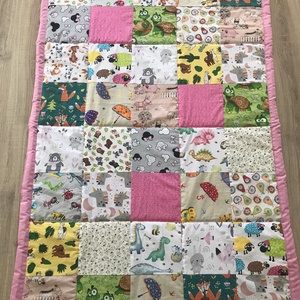 patchwork  takaró, sok-sok  mintás, falvédőnek is megfelel - otthon & életmód - babaszoba, gyerekszoba - falvédő gyerekszobába - Meska.hu