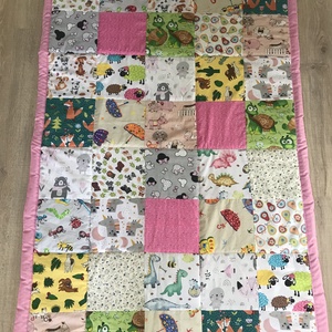 patchwork  takaró, sok-sok  mintás, falvédőnek is megfelel - otthon & életmód - babaszoba, gyerekszoba - falvédő gyerekszobába - Meska.hu