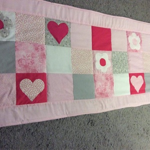 Patchwork falvédő fehér-rózsaszín-pink  szívecskés, Otthon & Életmód, Lakástextil, Falvédő, Patchwork, foltvarrás, MESKA