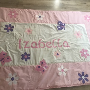 Patchwork takaró, falvédő lila-rózsaszín-fehér - otthon & lakás - babaszoba, gyerekszoba - falvédő gyerekszobába - Meska.hu