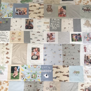Baba patchwork takaró egyedi  pólókból, baby body-ból, rugikból - otthon & életmód - babaszoba, gyerekszoba - babatakaró, gyerek pléd - Meska.hu