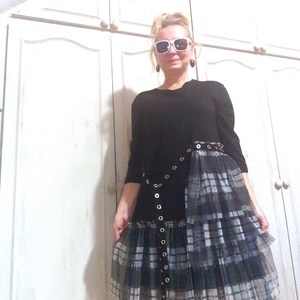 Egy fekete pamut pulóver átalakulása- női ruha  - ruha & divat - női ruha - alkalmi ruha & estélyi ruha - Meska.hu