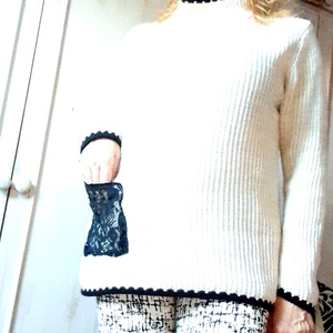 Pulóver, csipkés zsebbel  - ruha & divat - női ruha - pulóver - Meska.hu