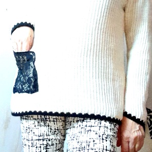 Pulóver, csipkés zsebbel  - ruha & divat - női ruha - pulóver - Meska.hu