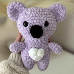 Horgolt lila koala - játék & sport - plüssállat & játékfigura - maci - Meska.hu