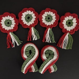 Horgolt kokárda, Ékszer, Kitűző és Bross, Horgolás, Az ár 1 db termékre + hozzá tartozó kitűzőre vonatkozik., MESKA