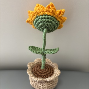 Horgolt cserepes Napraforgó - otthon & életmód - virágdekoráció - virágdíszek - virágdísz kaspóban - Meska.hu