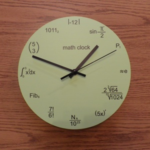 Matematika falióra - otthon & életmód - dekoráció - fali és függő dekoráció - falióra & óra - Meska.hu