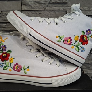 Kalocsai mintás cipő, DIY (Csináld magad), Szabásminta, útmutató, Hímzés minta, Hímzés, MESKA