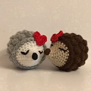 Valentin süni - játék & sport - plüssállat & játékfigura - süni - Meska.hu