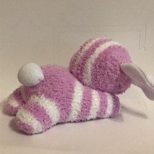 Alvó Nyuszi lány - játék & sport - plüssállat & játékfigura - nyuszi - Meska.hu