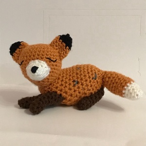Mini állatok - Fekvő róka - Meska.hu