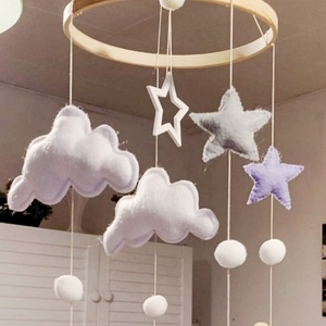 Felhős baby mobil - baba - mama - baba ágynemű - szett kiságyba - Meska.hu