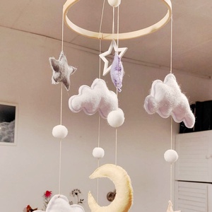 Felhős baby mobil - baba - mama - baba ágynemű - szett kiságyba - Meska.hu