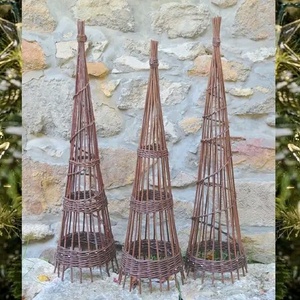 2 db rusztikus, fenyőpótló obeliszk natúr fűzvesszőből Vikinek - otthon & életmód - ház & kert - kerti dísz - Meska.hu