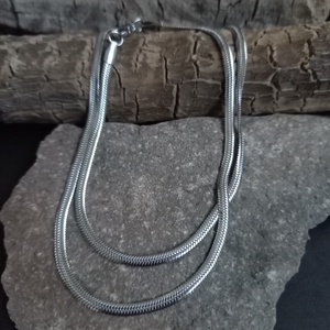 Lapos szemes nemesacél 45 cm hosszú kígyó nyaklánc  - Meska.hu