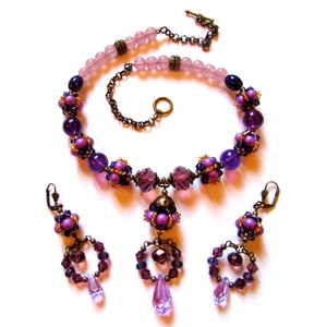 Tavaszi lillanás, csak úgy! - szett AKCIÓ!, Ékszer, Ékszerszett, Ékszerkészítés, Gyöngyfűzés, gyöngyhímzés, 
Extravagáns, szokatlan szett cseh üveg gyöngyökkel, osztrák kristályokkal.

Kézzel fűzött elemek, ..., MESKA