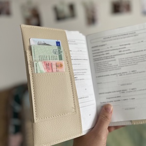 Róka lufikkal mintás baba egészségügyi kiskönyv- és irattartó névvel hímezve - táska & tok - pénztárca & más tok - kártyatartó & irattartó - Meska.hu