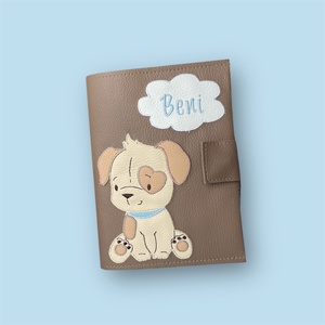 Taupe alapon foltos kutyus mintás kisgyerek irattartó és egészségügyi kiskönyv borító, Táska & Tok, Pénztárca & Más tok, Kártyatartó & Irattartó, Varrás, Hímzés, MESKA