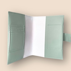 Patrol alapon tukán mintás eü kiskönyv borító - táska & tok - pénztárca & más tok - kártyatartó & irattartó - Meska.hu