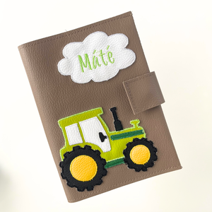 Taupe alapon traktor mintás baba egészségügyi kiskönyv borító - Meska.hu