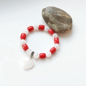 Szívemből - korall, hegyikristály ásványkarkötő, kristály medállal - ékszer - karkötő - gyöngyös karkötő - Meska.hu