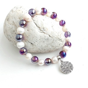 Lágy szellő - ametiszt aurakvarc, igazgyöngy ásványkarkötő - ékszer - karkötő - gyöngyös karkötő - Meska.hu