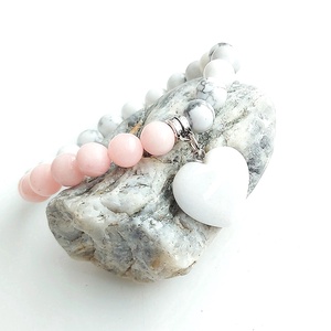 Marcipán szív - jáde, howlit ásványkarkötő jáde szív medállal - ékszer - karkötő - ásványkarkötő - Meska.hu