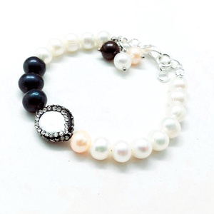 Gyöngyvarázs - igazgyöngyös ásványkarkötő - ékszer - karkötő - gyöngyös karkötő - Meska.hu