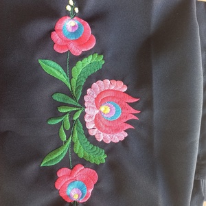 Hímzett kötény-matyó fűzér - otthon & életmód - konyhafelszerelés, tálalás - konyhai textil - kötény - Meska.hu