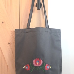 Szürke hímzett vászontáska / matyó fűzér hímzéssel, Táska & Tok, Bevásárlás & Shopper táska, Shopper, textiltáska, szatyor, Hímzés, Varrás, MESKA