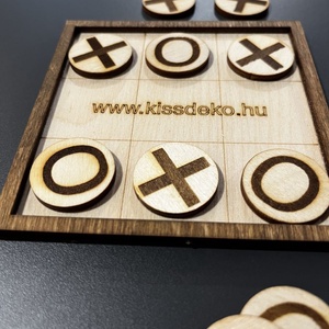 Fa Amőba játék � családi logikai kihívás minden korosztálynak - játék & sport - készségfejlesztő és logikai játék - logikai játékok - Meska.hu