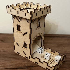 Vártorony dobókockatorony egyedi logóval + dobókockával � komplett társasjáték szett, Játék & Sport, Táblajáték és Kártyajáték, Társasjátékok, Dobókocka, , MESKA