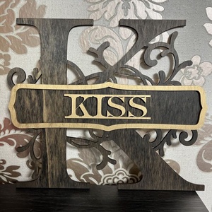 Öntapadós fa név iniciálé bejárati ajtóra � egyedi névvel, Otthon & Életmód, Dekoráció, Ajtó- és ablak dekoráció, Ajtódísz & Kopogtató, , MESKA