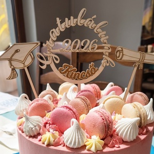 Egyedi Névre Szóló Fa Tortadísz Szett Ballagásra, Diplomaosztóra � Gratulálunk Évszámos Tortabeszúró Kiegészítőkkel - Meska.hu