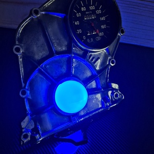 Lada vezérműfedél óra LED hangulatvilágítással és eredeti km órával  távirányítós RGB fényekkel  - otthon & életmód - dekoráció - asztal és polc dekoráció - asztaldísz - Meska.hu
