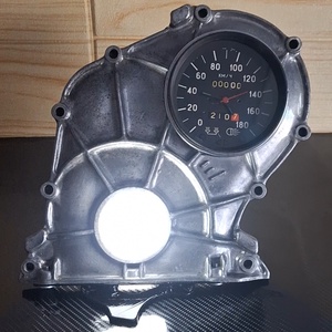 Lada vezérműfedél óra LED hangulatvilágítással és eredeti km órával  távirányítós RGB fényekkel , Otthon & Életmód, Dekoráció, Asztal és polc dekoráció, Asztaldísz, Fémmegmunkálás, MESKA