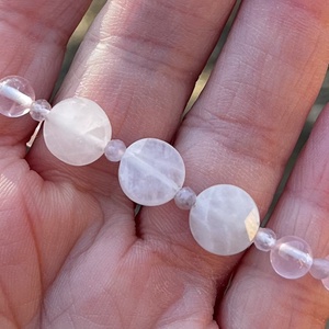 Rózsakvarc korongos karkötő - Meska.hu