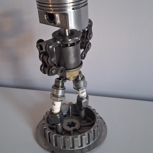 Vas robot, kézzel készült - művészet - szobor - fém - Meska.hu