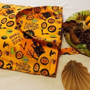 Minden nap Halloween, ünnepi mintájú szatyor - Kis méret - otthon & életmód - dekoráció - halloween - halloweeni jelmez és kiegészítők - Meska.hu