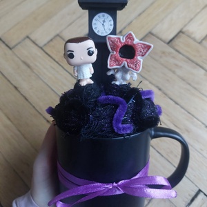 Stranger things asztaldísz - Meska.hu