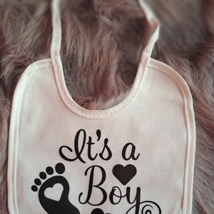 Egyedi  baba előke vízhatlan hátulsó résszel - ruha & divat - babaruha & gyerekruha - előke & nyálkendő - Meska.hu