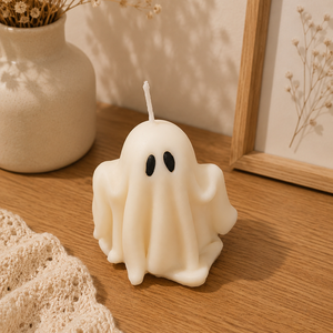 Aranyos szellem alakú formagyertya - Őszi és Halloween dekoráció - Meska.hu