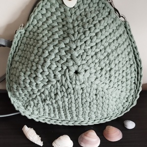 Horgolt háromszög táska  - Meska.hu